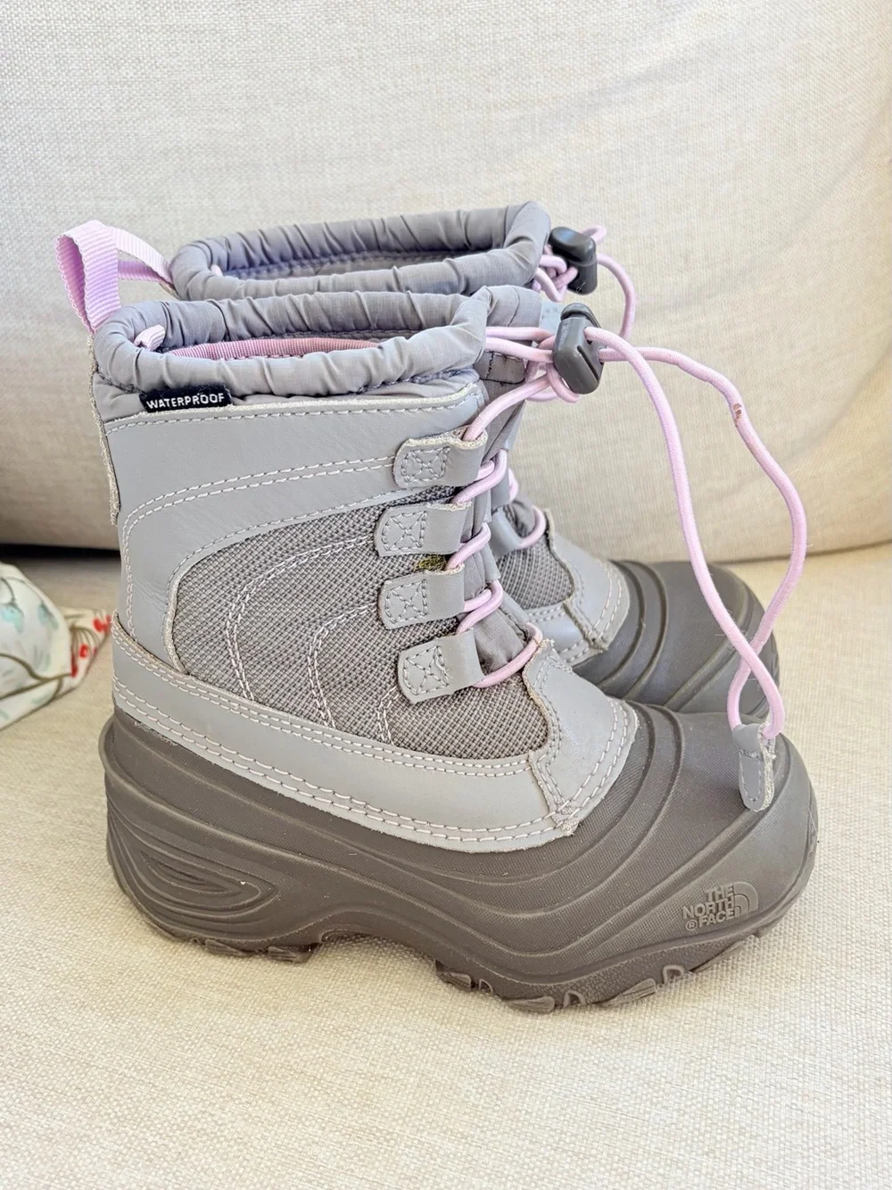 The North Face Alpenglow Boots Girls‎ Gray/Purple Size 11